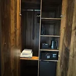 Melfarhus - Your Modern Self-service At The Marina 미델파르트
