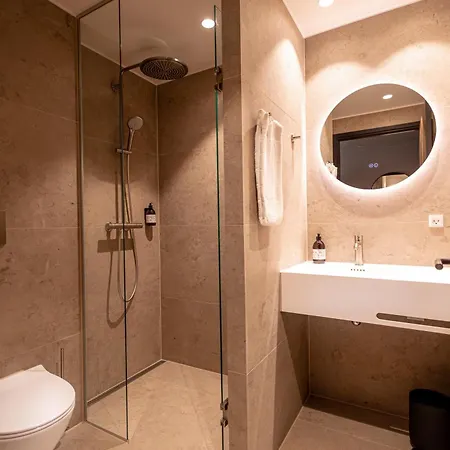 Melfarhus - Your Modern Self-service At The Marina Hotel *