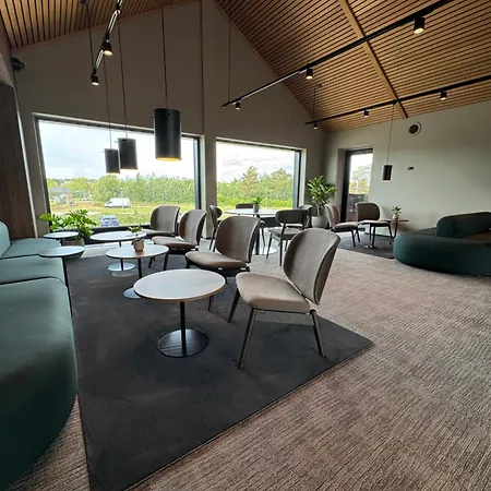 Hotel Melfarhus - Your Modern Self-service At The Marina *