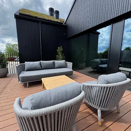 Melfarhus מלון *