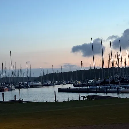 Hotel Melfarhus - Your Modern Self-service At The Marina *