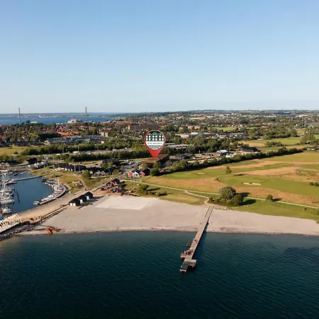 Hotel Melfarhus - Your Modern Self-service At The Marina Middelfart